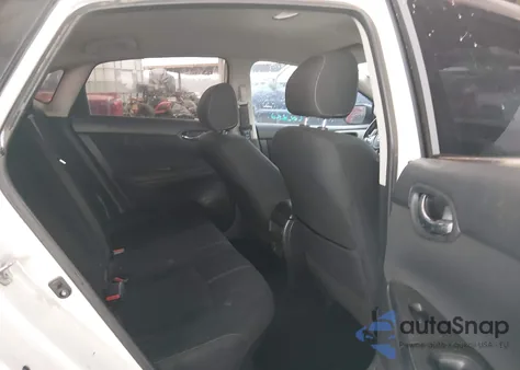 2018 Nissan Sentra S z USA, uszkodzony, nr VIN 3N1AB7AP5JY243588